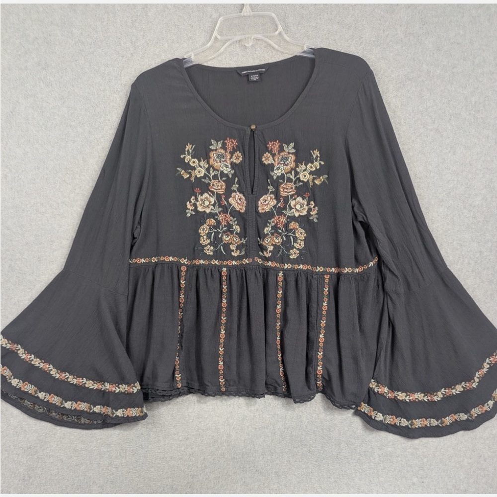 American Eagle Boho Embroidered Bell Sleeve Top Size Small